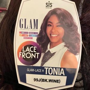 Zury Sis Tonia